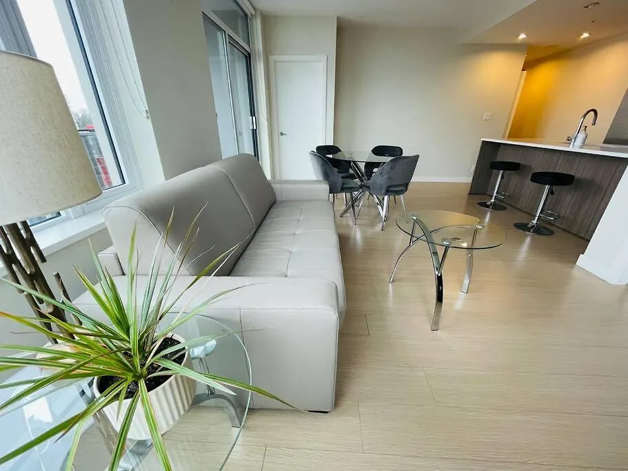 Apartment Lovely Downtown 2 Bedroom Condo With Free Parking Victoria